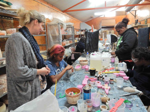 Resin workshop with Kate Rohde and Ernabella artists, 2014